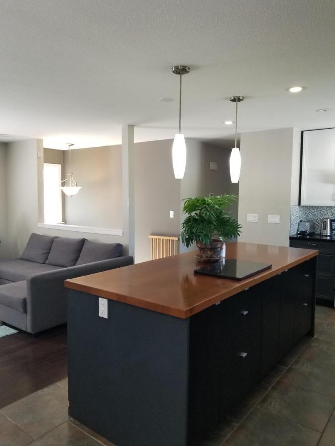 Excellent 3 Bedroom Location In Heart Of Maple Ridge Dış mekan fotoğraf